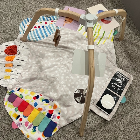 Lovevery Colorful Baby Activity Gym - Picture 1 of 1